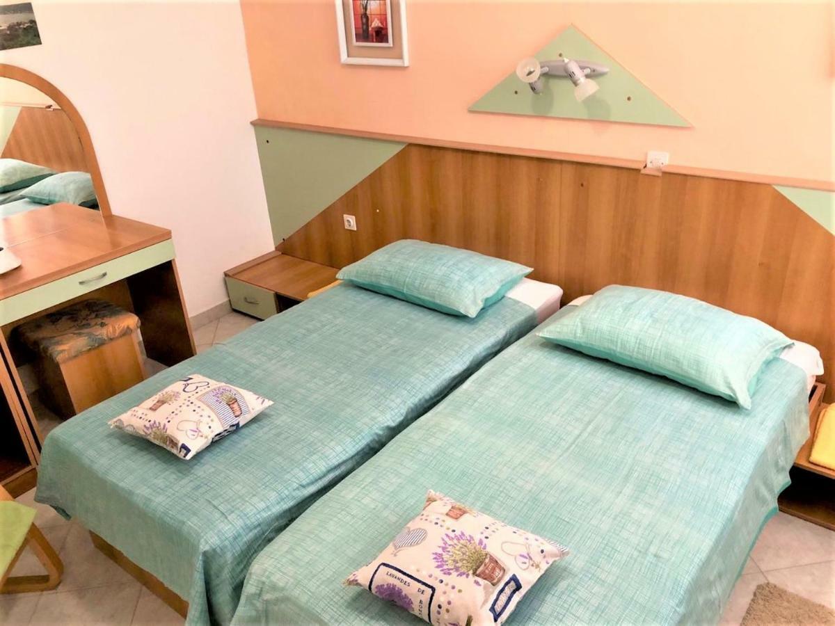 סופטרסקה דראגה Apartments With Boat Mooring Marija מראה חיצוני תמונה